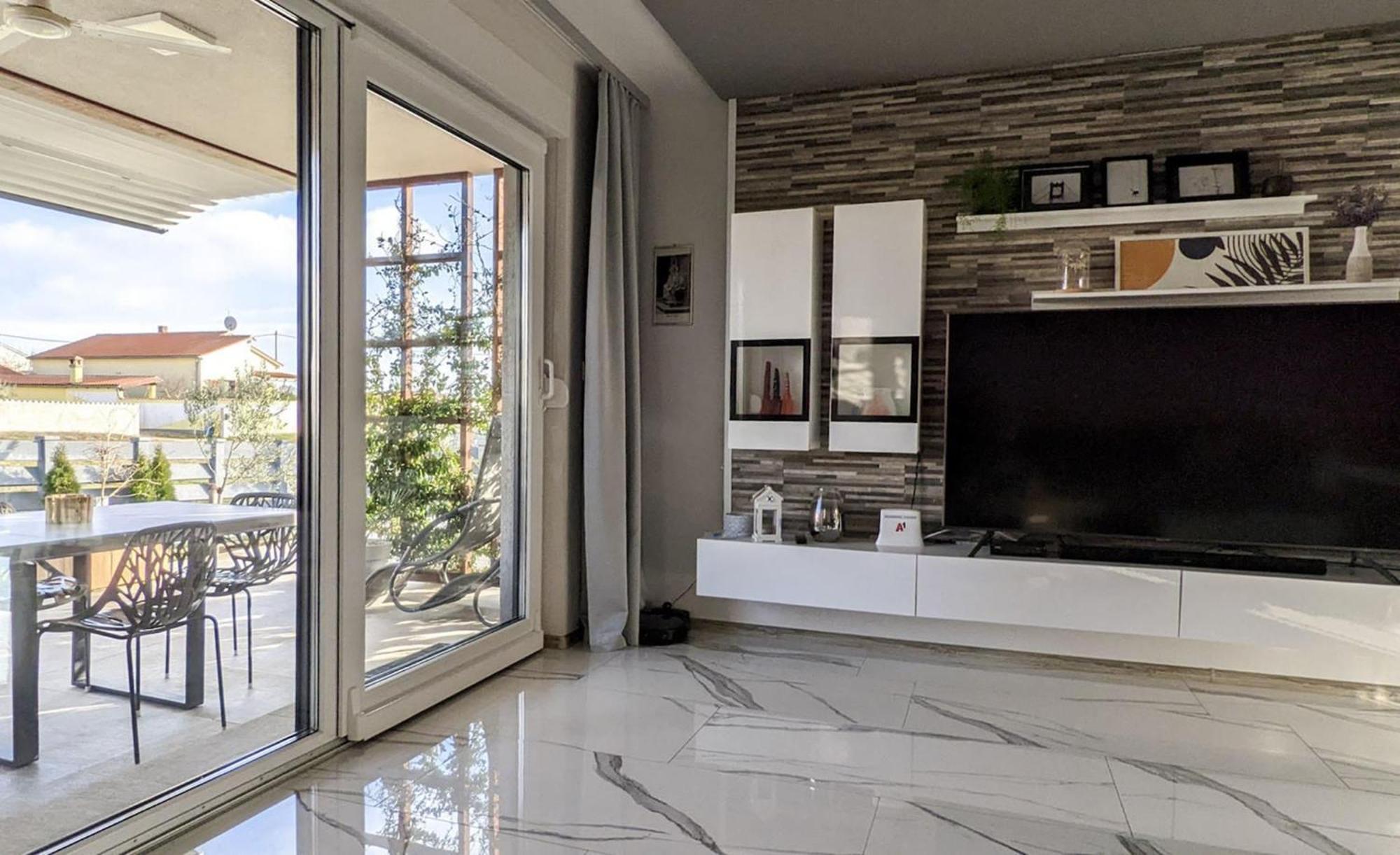 Villa Lily Galižana Dış mekan fotoğraf